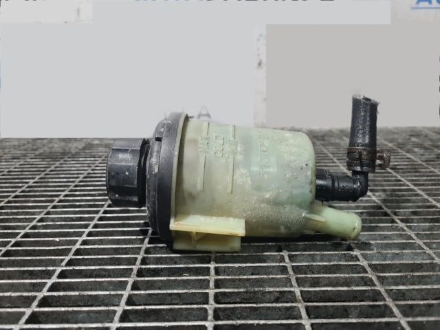 bontott VOLVO XC60 Szervóolaj Tartály