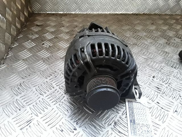 bontott VOLVO XC70 Generátor