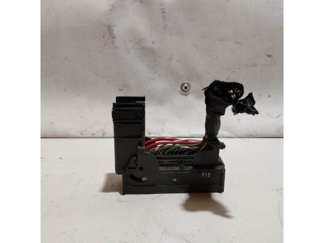 bontott VOLVO XC70 Csatlakozó