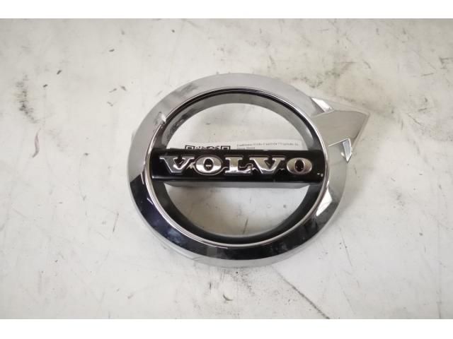 bontott VOLVO XC70 Első Embléma