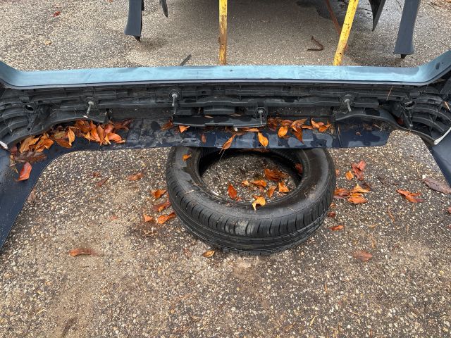 bontott VOLVO XC70 Hátsó Lökhárító (Üresen)