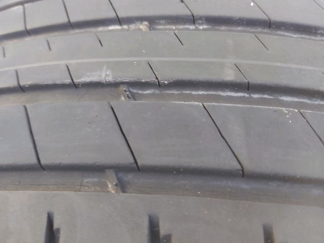 bontott VOLVO XC90 Alufelni Szett Gumival