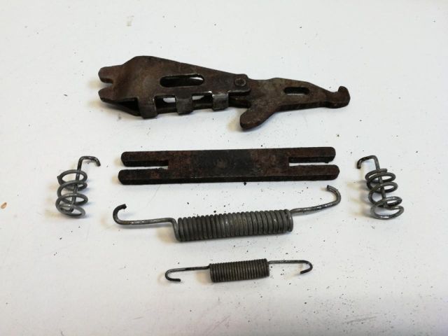 bontott VOLVO XC90 Bal Dobfék Utánállító