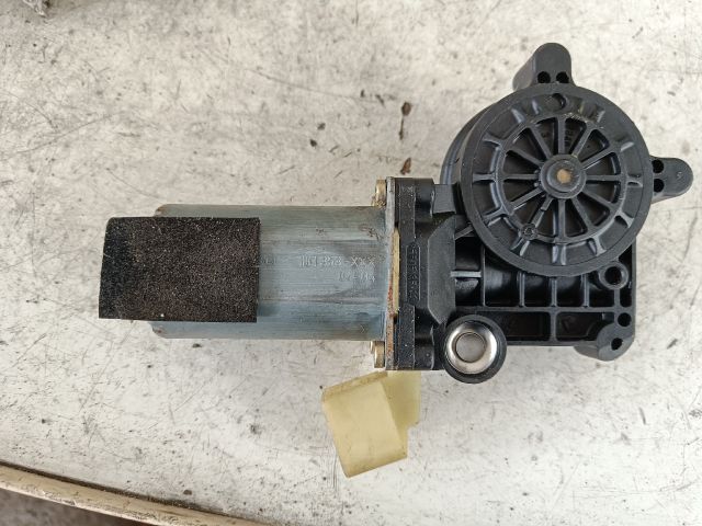 bontott VOLVO XC90 Bal első Ablakemelő Motor