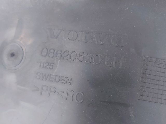 bontott VOLVO XC90 Bal első Dobbetét (Kerékjárati, Műanyag)