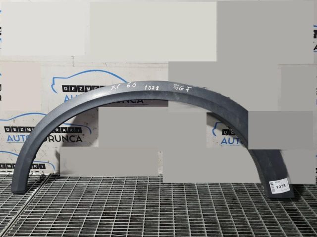 bontott VOLVO XC90 Bal első Sárvédő Szélesítő