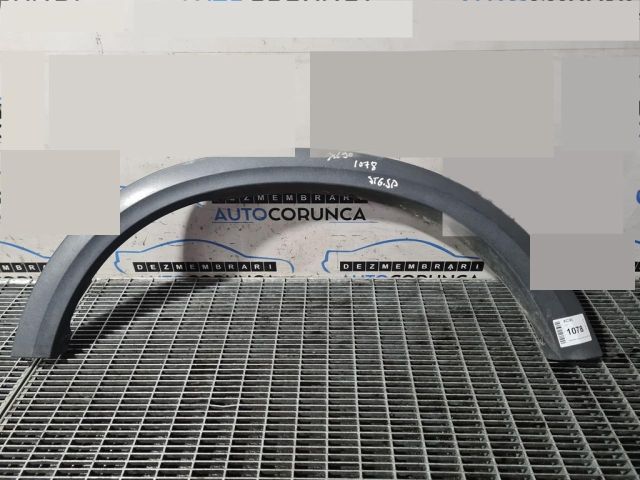 bontott VOLVO XC90 Bal hátsó Sárvédő Díszléc