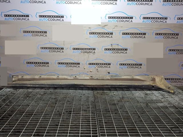 bontott VOLVO XC90 Bal Küszöb