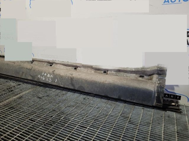 bontott VOLVO XC90 Bal Küszöb