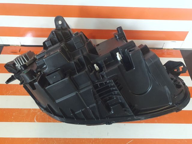 bontott VOLVO XC90 Bal Ledes Fényszóró