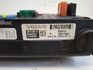 bontott VOLVO XC90 Biztosítéktábla Csomagtér