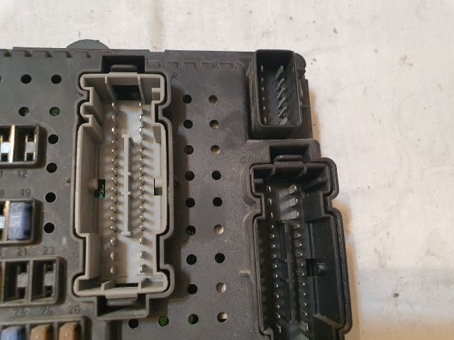 bontott VOLVO XC90 Biztosítéktábla Utastér