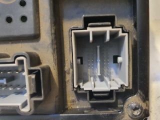 bontott VOLVO XC90 Biztosítéktábla Utastér