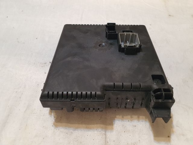 bontott VOLVO XC90 Biztosítéktábla Utastér