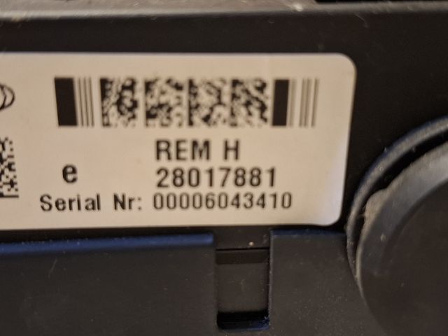 bontott VOLVO XC90 Biztosítéktábla Utastér