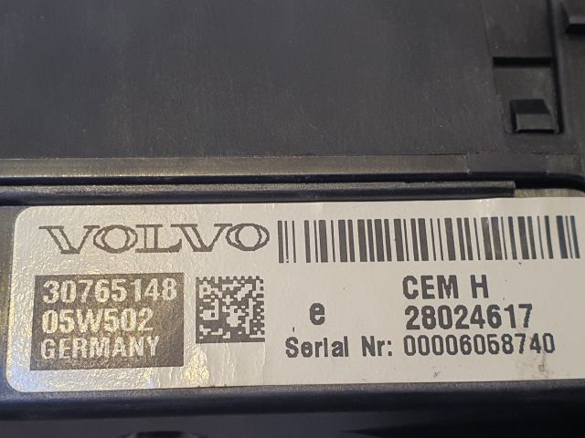 bontott VOLVO XC90 Biztosítéktábla Utastér