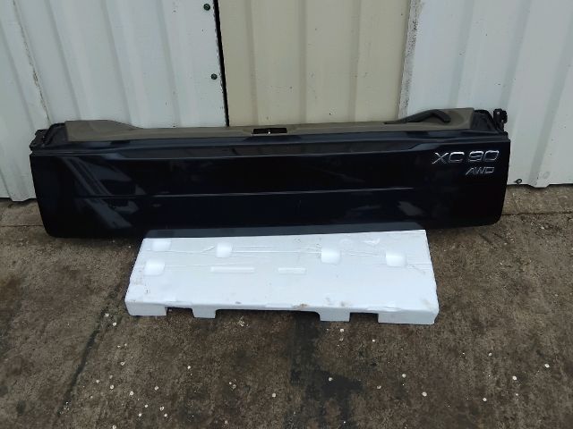 bontott VOLVO XC90 Csomagtérajtó (Részeivel)