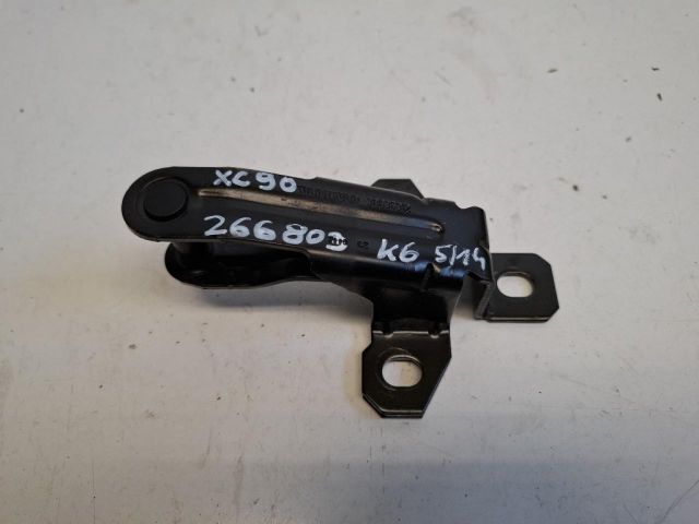 bontott VOLVO XC90 Csomagtérajtó Ütköző