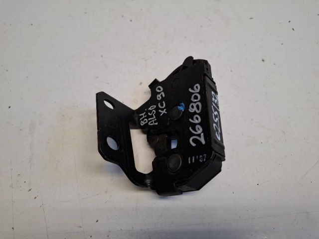 bontott VOLVO XC90 Csomagtérajtó Zárszerkezet