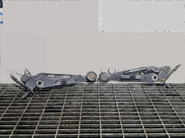 bontott VOLVO XC90 Csomagtérajtó Zsanér