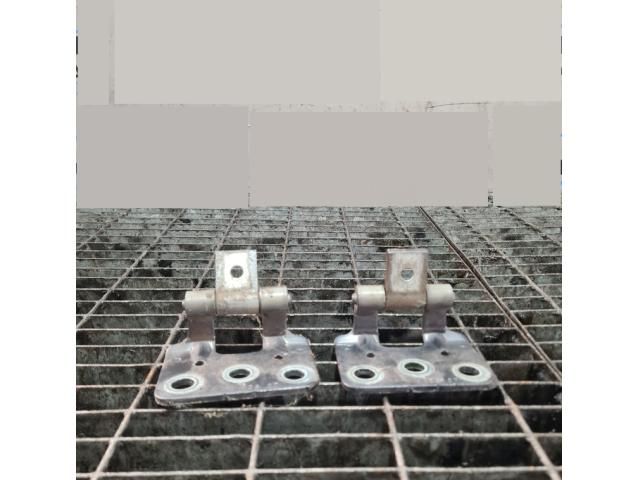 bontott VOLVO XC90 Csomagtérajtó Zsanér