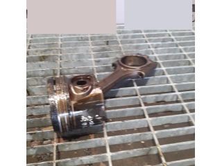 bontott VOLVO XC90 Dugattyú