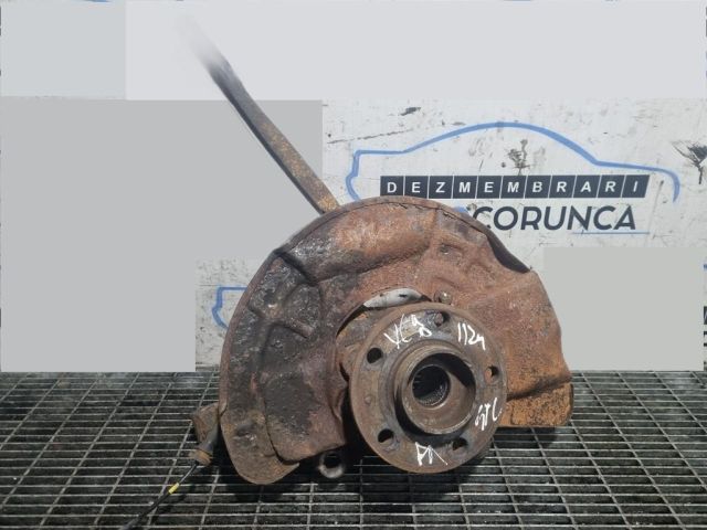 bontott VOLVO XC90 Bal első Csonkállvány