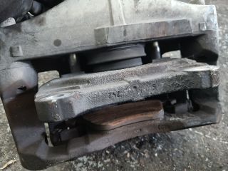 bontott VOLVO XC90 Bal első Féknyereg Munkahengerrel