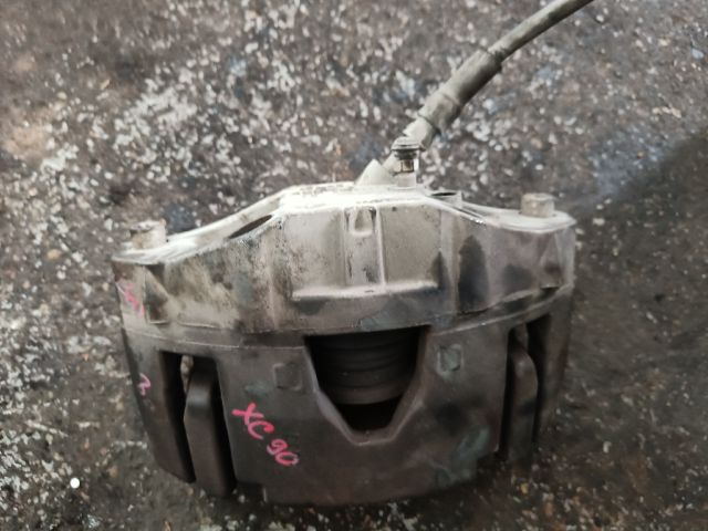 bontott VOLVO XC90 Bal első Féknyereg Munkahengerrel