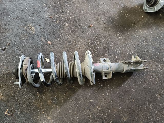 bontott VOLVO XC90 Bal első Gólyaláb (Lengécsillapító, Rugó)