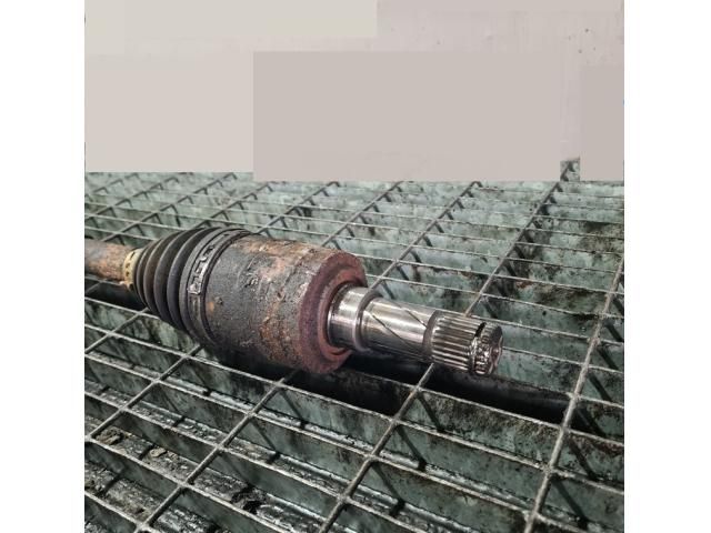 bontott VOLVO XC90 Bal hátsó Féltengely