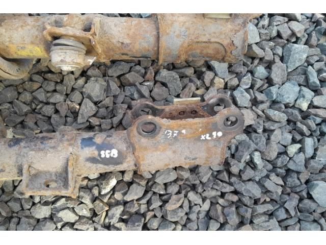 bontott VOLVO XC90 Első Lengéscsillapító Pár