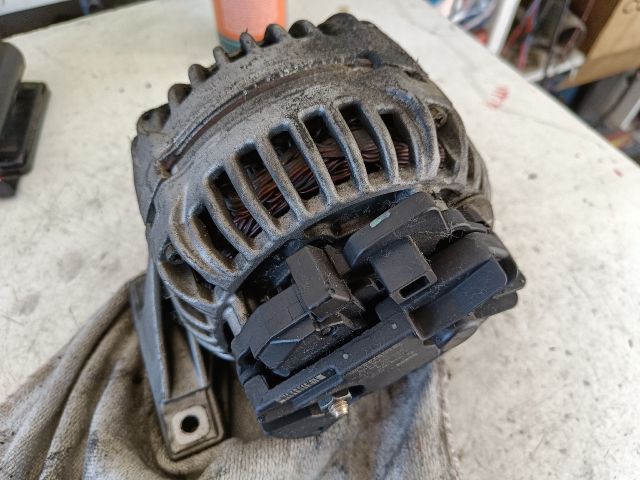 bontott VOLVO XC90 Generátor