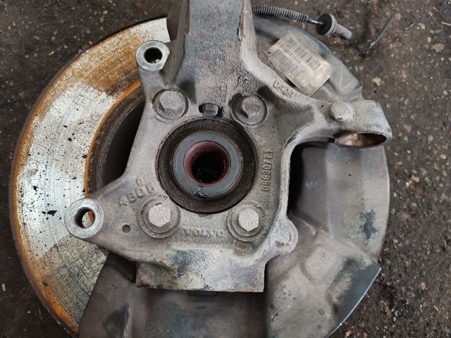 bontott VOLVO XC90 Jobb első Csonkállvány Kerékaggyal