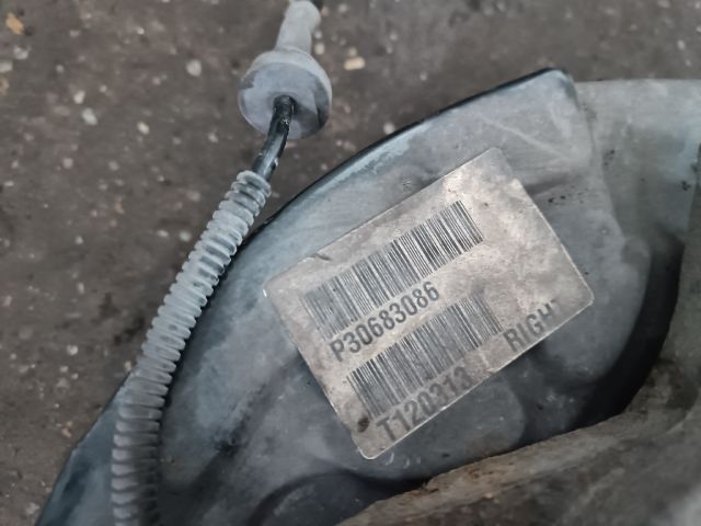 bontott VOLVO XC90 Jobb első Csonkállvány Kerékaggyal