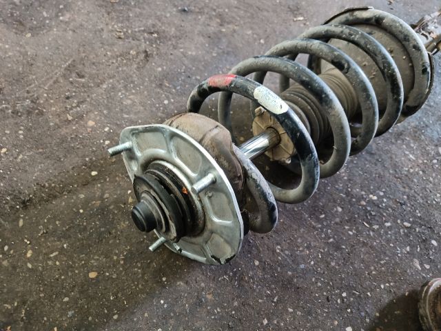 bontott VOLVO XC90 Jobb első Gólyaláb (Lengécsillapító, Rugó)