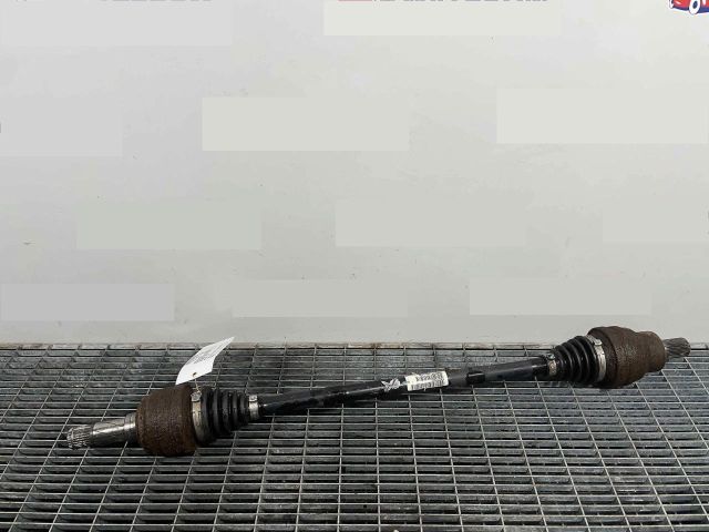 bontott VOLVO XC90 Jobb hátsó Féltengely