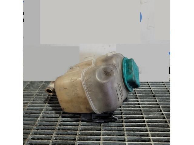 bontott VOLVO XC90 Kiegyenlítő Tartály