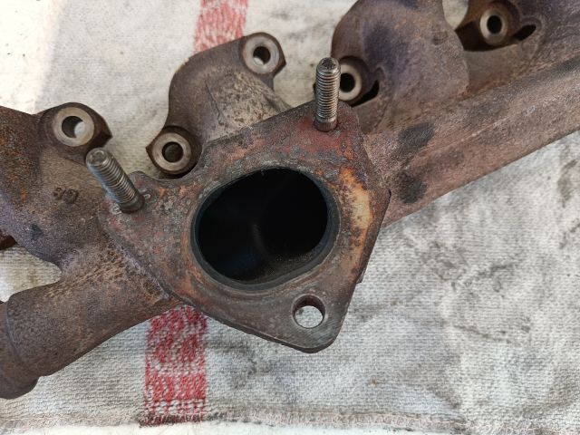 bontott VOLVO XC90 Leömlő (Soros)