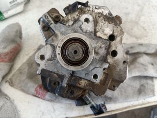 bontott VOLVO XC90 Nagynyomású Szivattyú