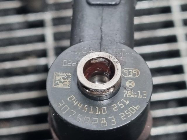 bontott VOLVO XC90 Porlasztó (1 db)