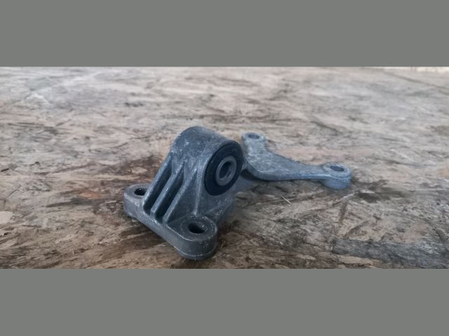 bontott VOLVO XC90 Váltó Tartó Bak (Pozíciófüggetlen)