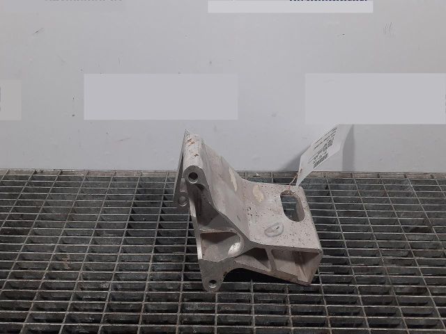 bontott VOLVO XC90 Váltó Tartó Bak (Pozíciófüggetlen)