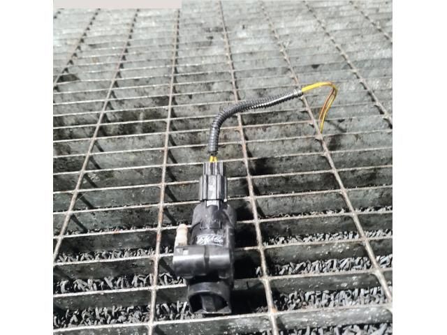 bontott VOLVO XC90 Első Ablakmosó Szivattyú