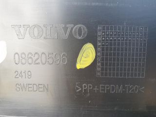 bontott VOLVO XC90 Első Lökhárító (Részeivel)