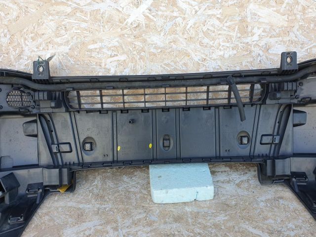 bontott VOLVO XC90 Első Lökhárító (Részeivel)