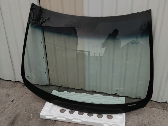 bontott VOLVO XC90 Első Szélvédő