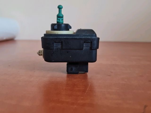 bontott VOLVO XC90 Fényszórómagasság Állító Motor (Pozíciófüggetlen)