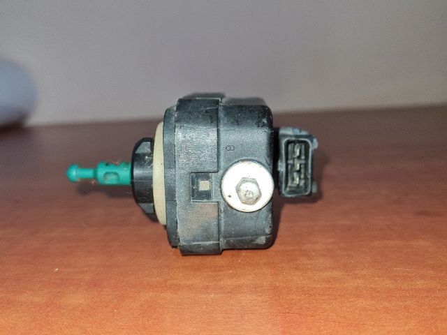 bontott VOLVO XC90 Fényszórómagasság Állító Motor (Pozíciófüggetlen)