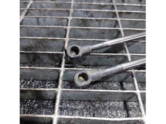 bontott VOLVO XC90 Gázrugós Kitámasztó Teleszkóp Csomagtérajtó (Pozíciófüggetlen)